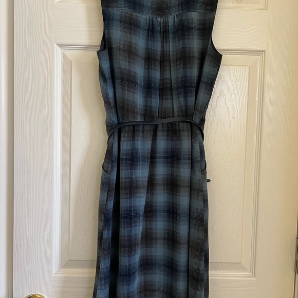 Halogen 4P blue and gray tone dress. - Picture 3 of 3